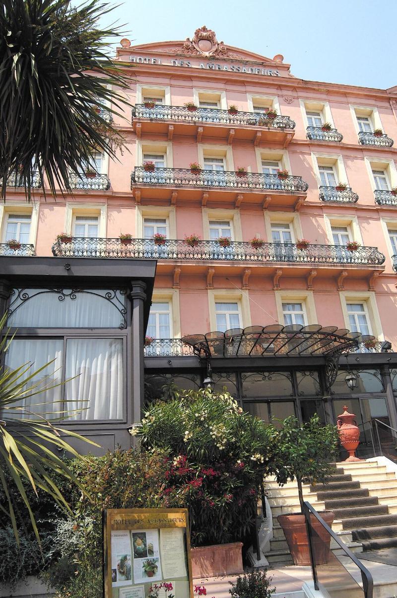 Grand Hotel Des Ambassadeurs Menton Exterior foto