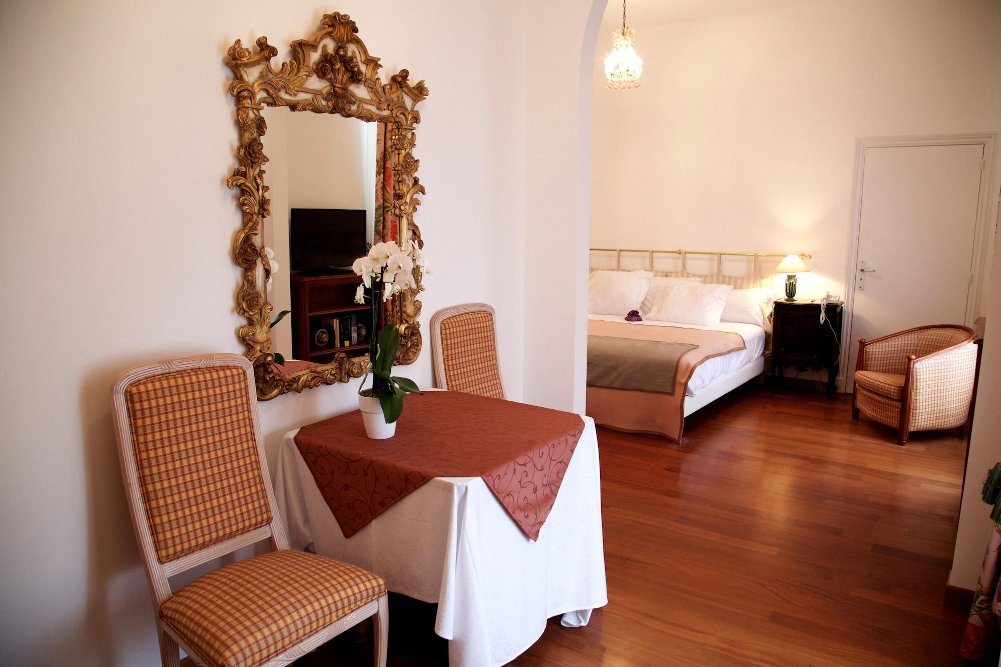 Grand Hotel Des Ambassadeurs Menton Exterior foto
