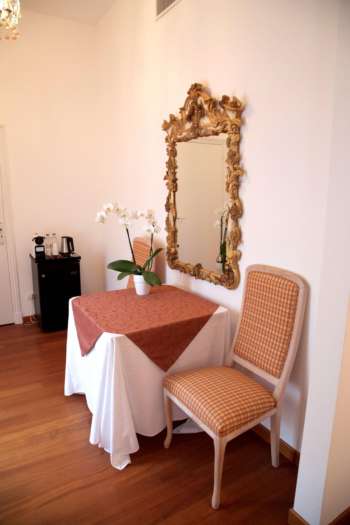 Grand Hotel Des Ambassadeurs Menton Exterior foto